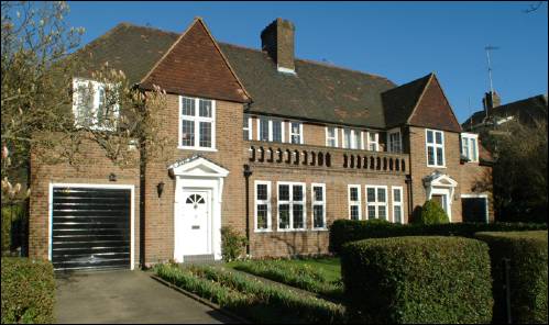 011 Kingsley Way